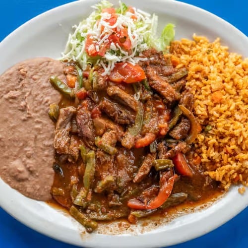 Steak Con Nopalitos.
